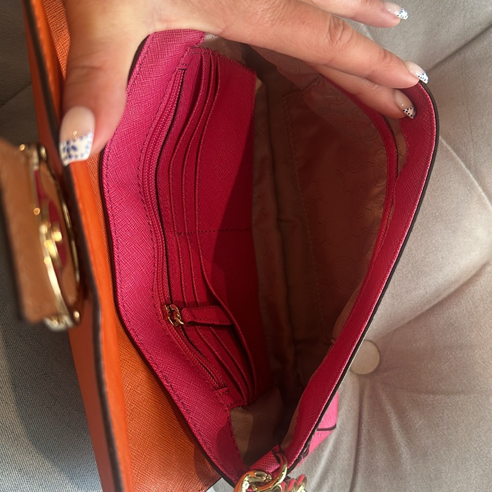 Michael Kors purse. Brand new never used! - Picture 5 of 8